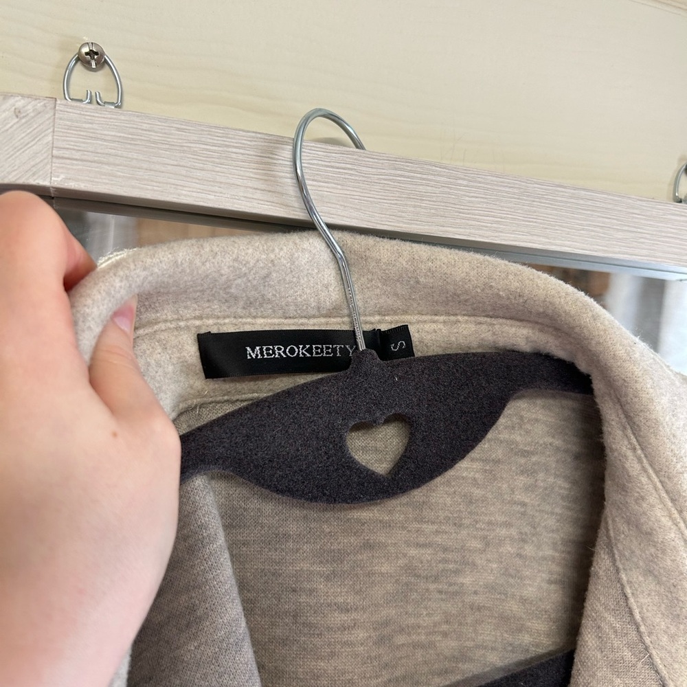 Beige/Gray Button-Up Jacket - Picture 3 of 3
